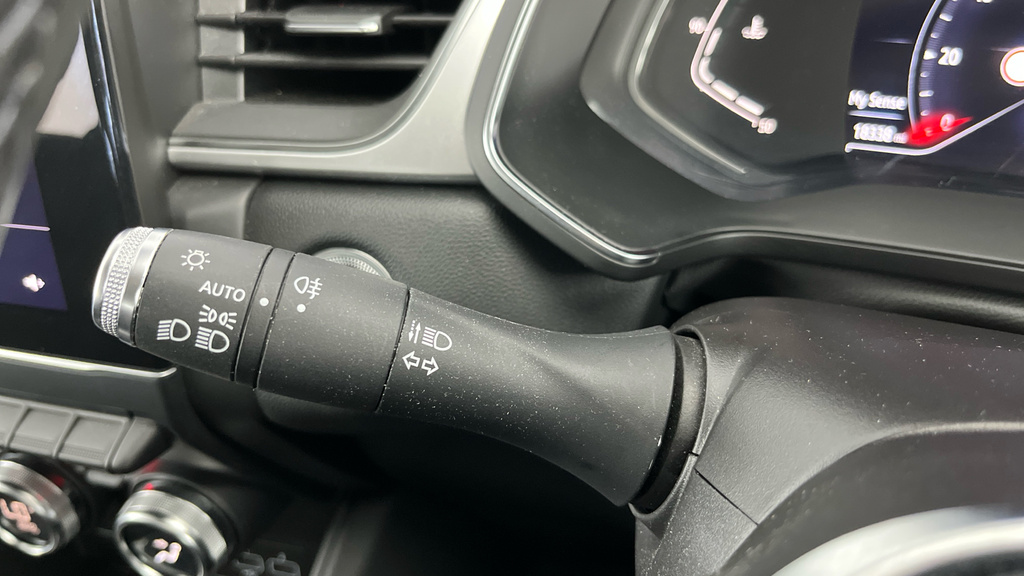 Renault Captur E-tech Launch Edition Black #11