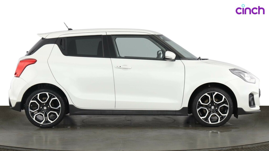 Suzuki Swift Hatchback Red #2