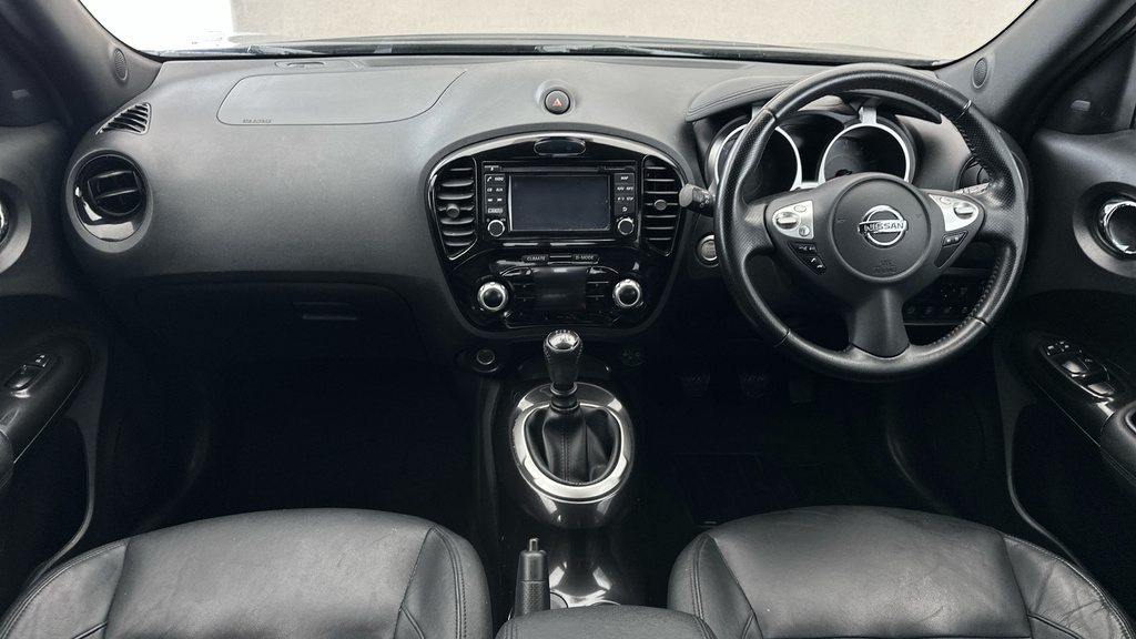 Nissan Juke Juke Visia Red #11