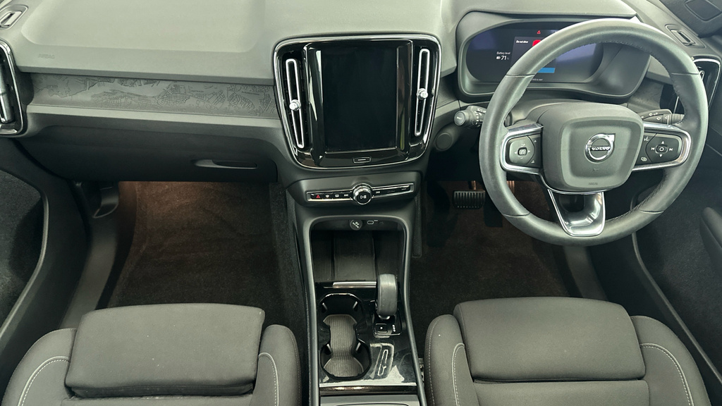 Volvo C40 Plus Black #13