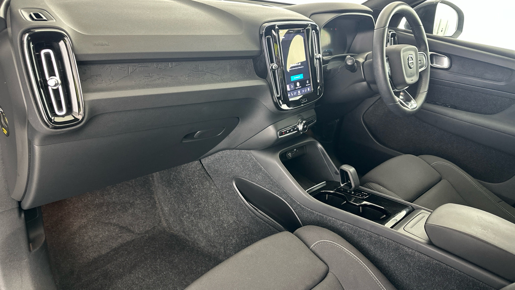 Volvo C40 Plus Black #10