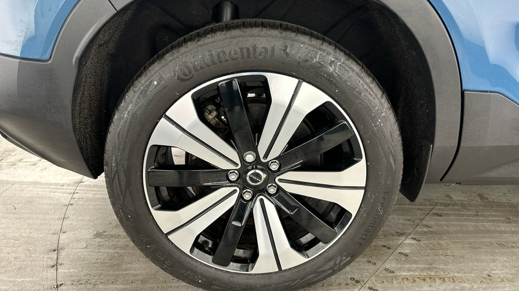 Volvo C40 Plus Black #28