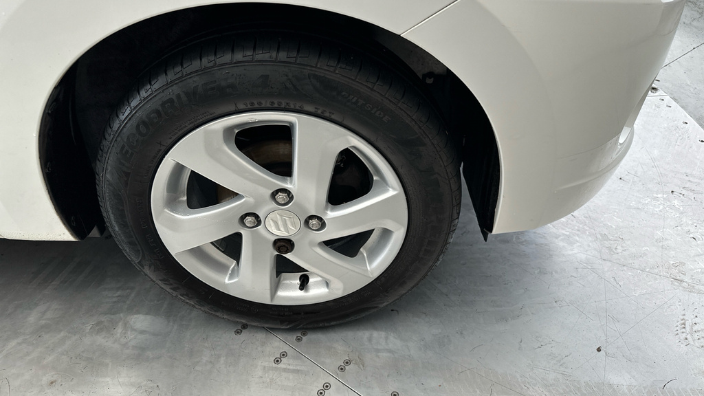 Suzuki Celerio Celerio Hatchback White #20