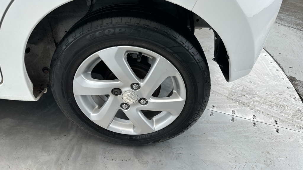 Suzuki Celerio Celerio Hatchback White #18