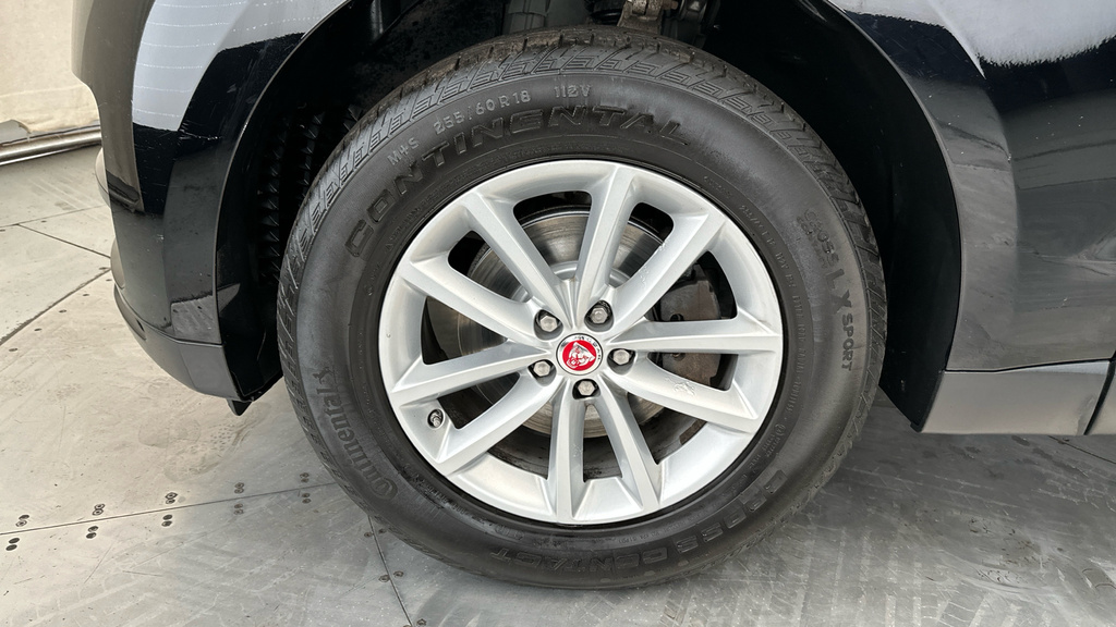 Jaguar F-Pace Diesel #26