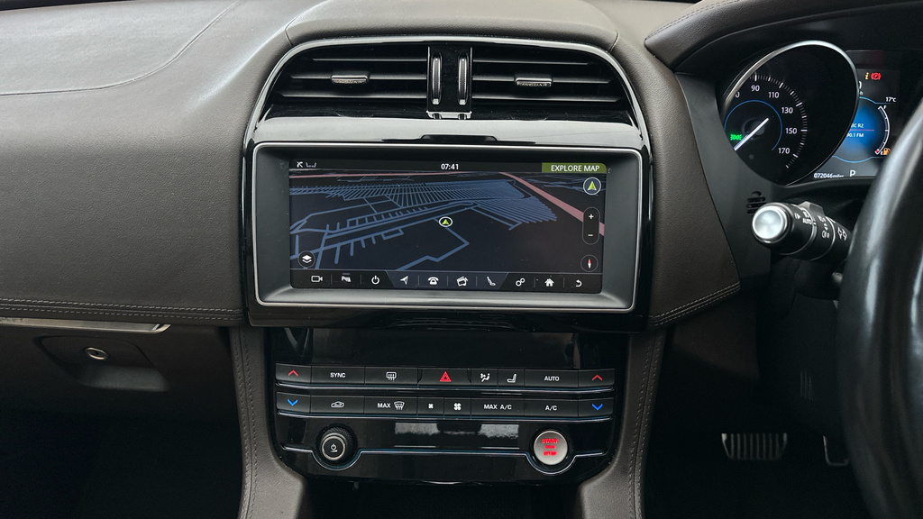 Jaguar F-Pace Diesel #19