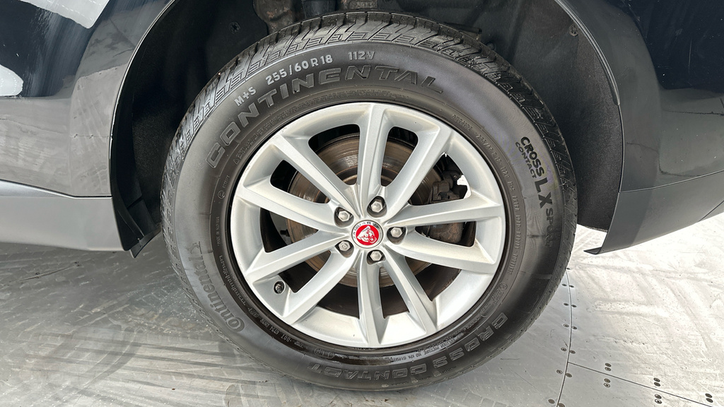Jaguar F-Pace Diesel #27