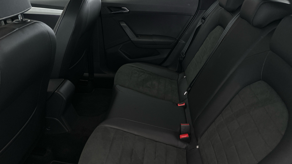 Seat Arona 1.0 Tsi 110 Fr Sport Silver #22