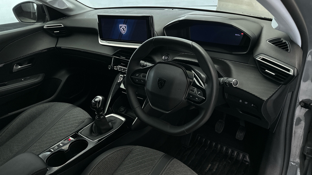 Peugeot 208 1.2 Puretech 100 Gt Black #11