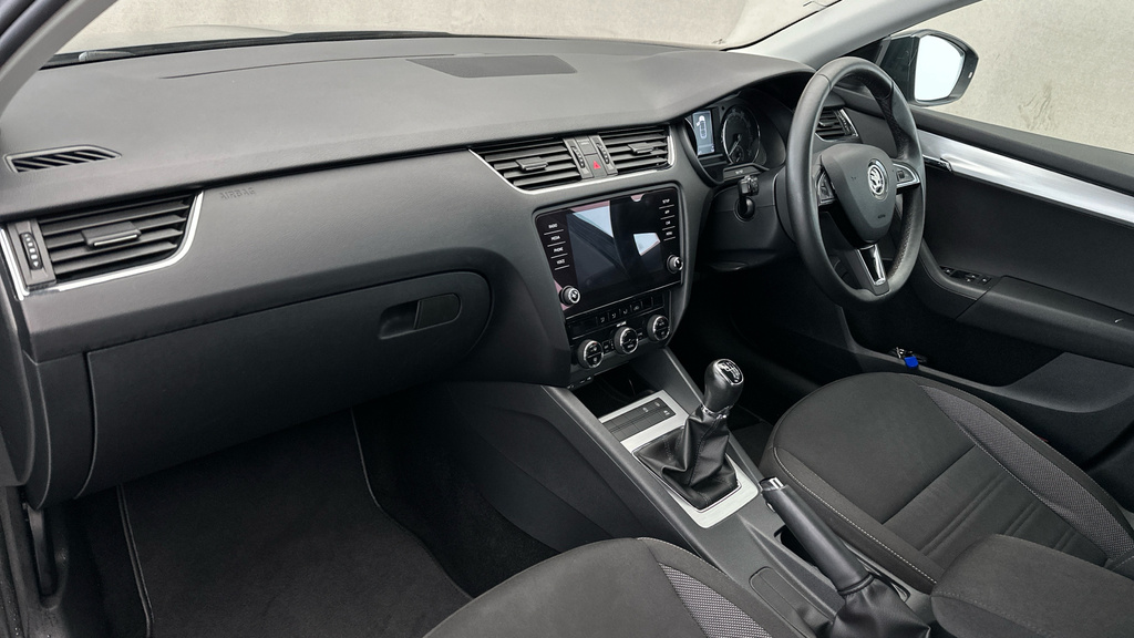Skoda Octavia Blue #11