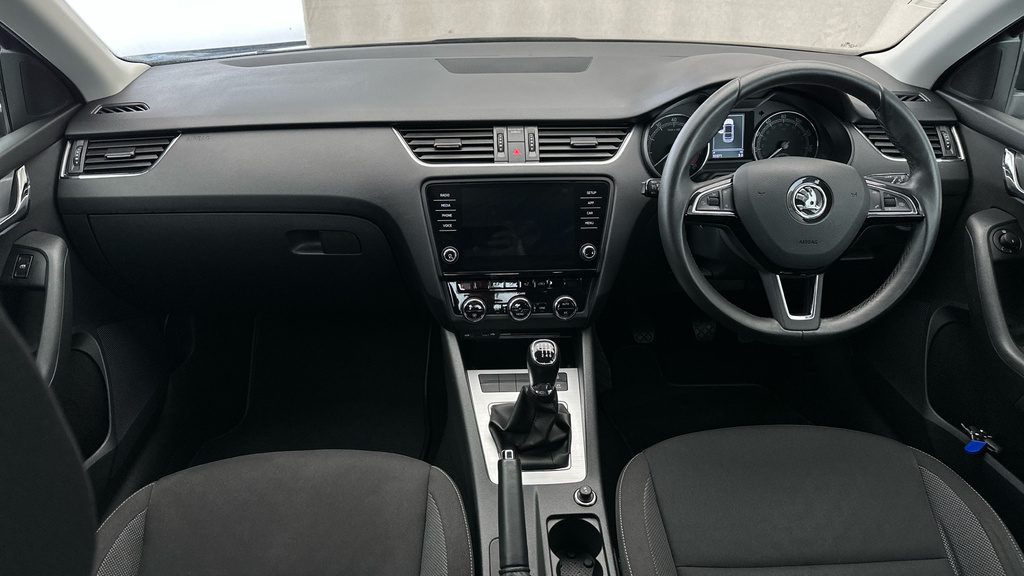 Skoda Octavia Blue #12