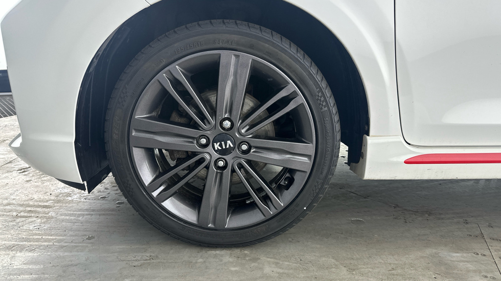 Kia Picanto Gt-line White #22