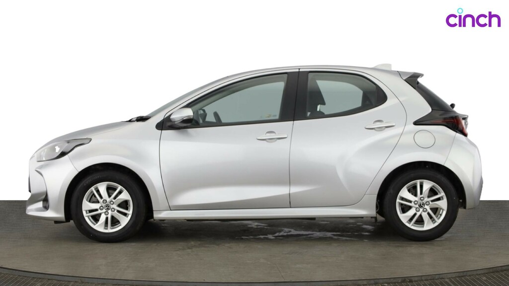 Mazda 2 Se-l White #6