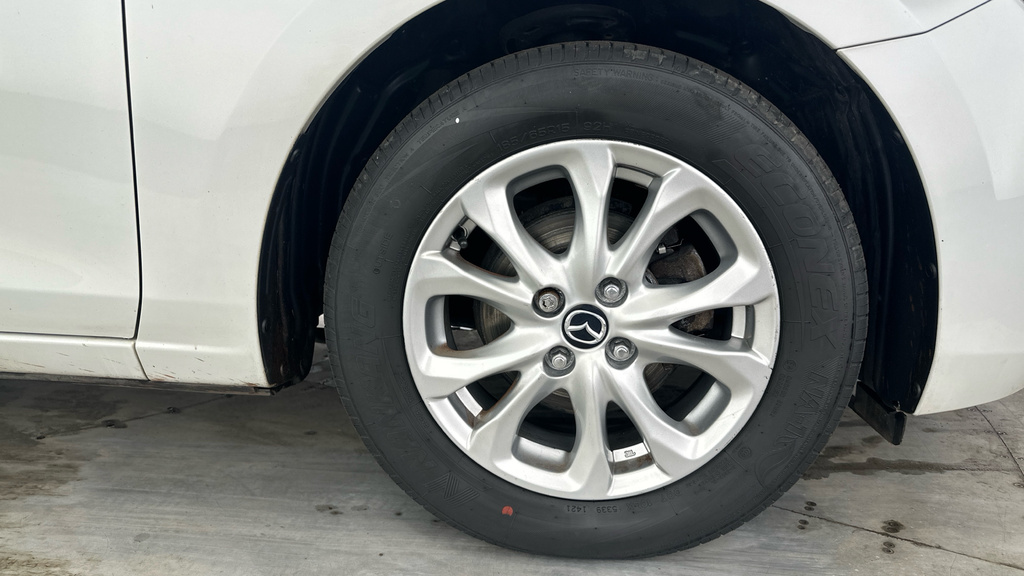 Mazda 2 2 Se-l White #31