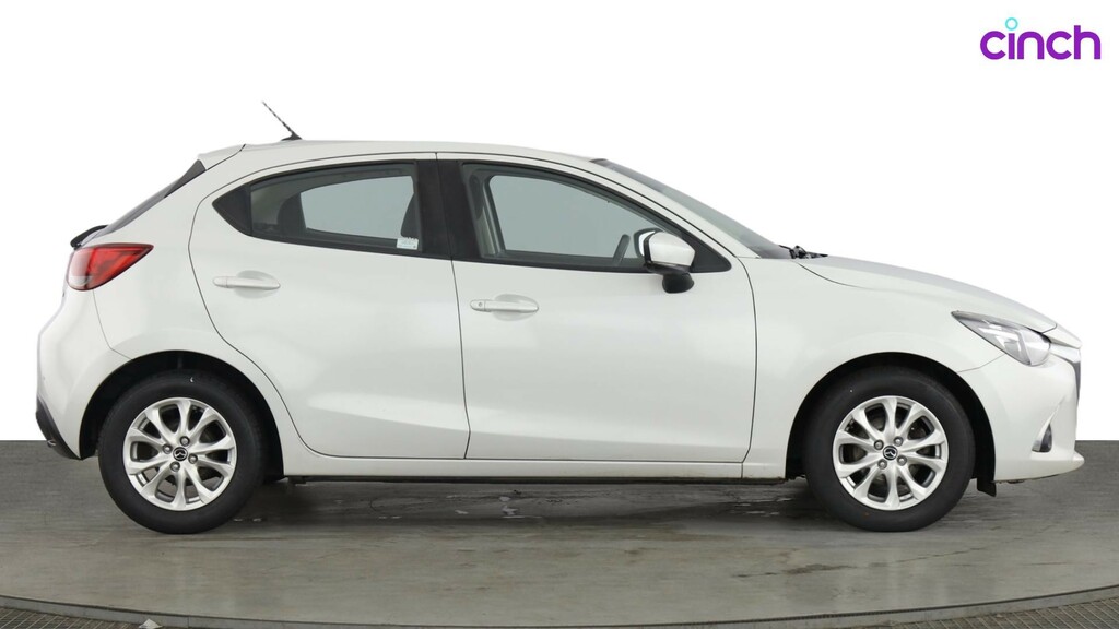 Mazda 2 2 Se-l White #2