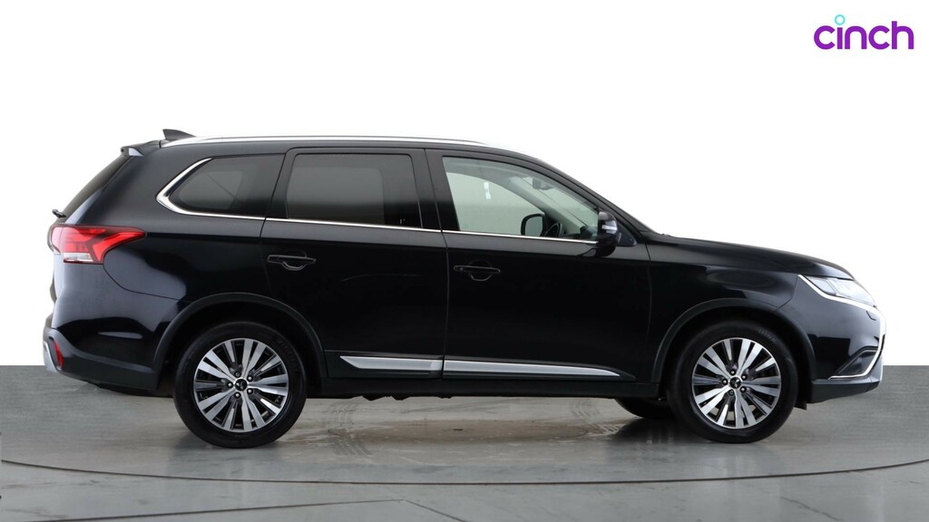 Mitsubishi Outlander Dynamic White #2