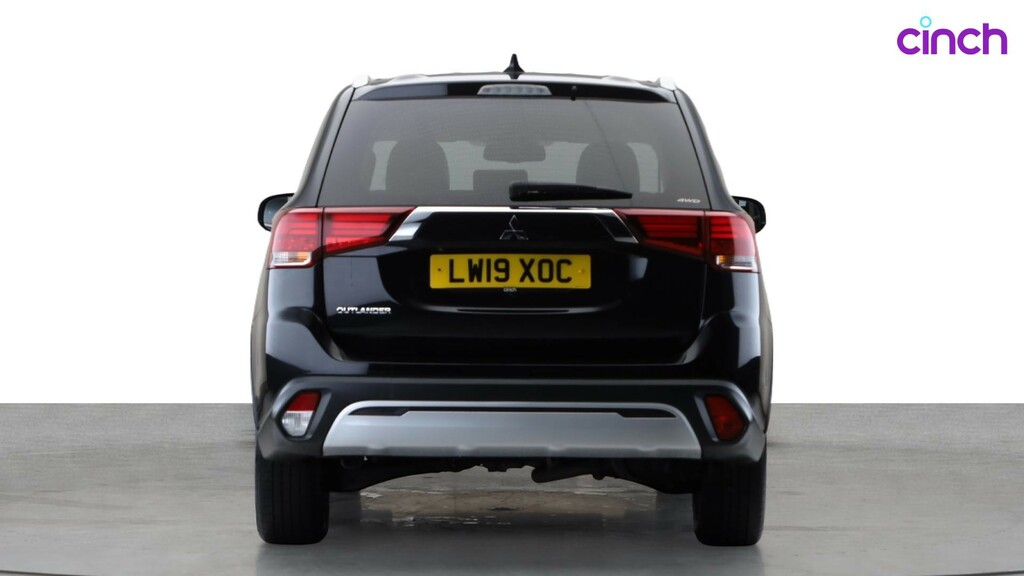 Mitsubishi Outlander Dynamic White #4