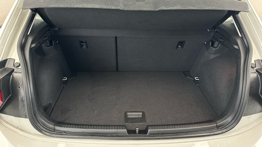 Volkswagen Polo Tsi Match Grey #20
