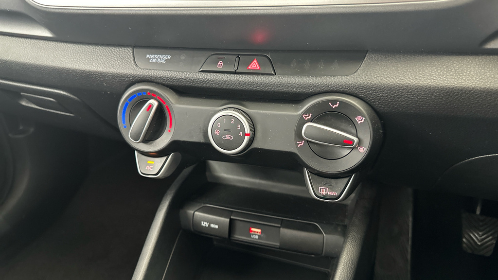 Kia Stonic Automatic  #11