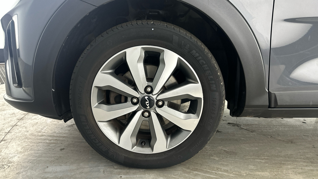 Kia Stonic Automatic  #24