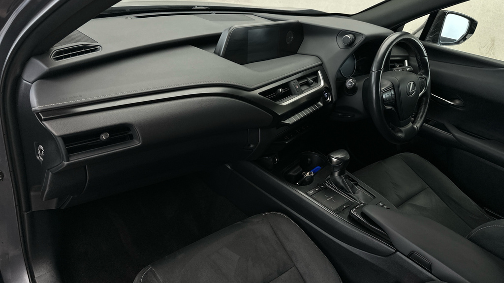Lexus UX Premium Pack Red #12