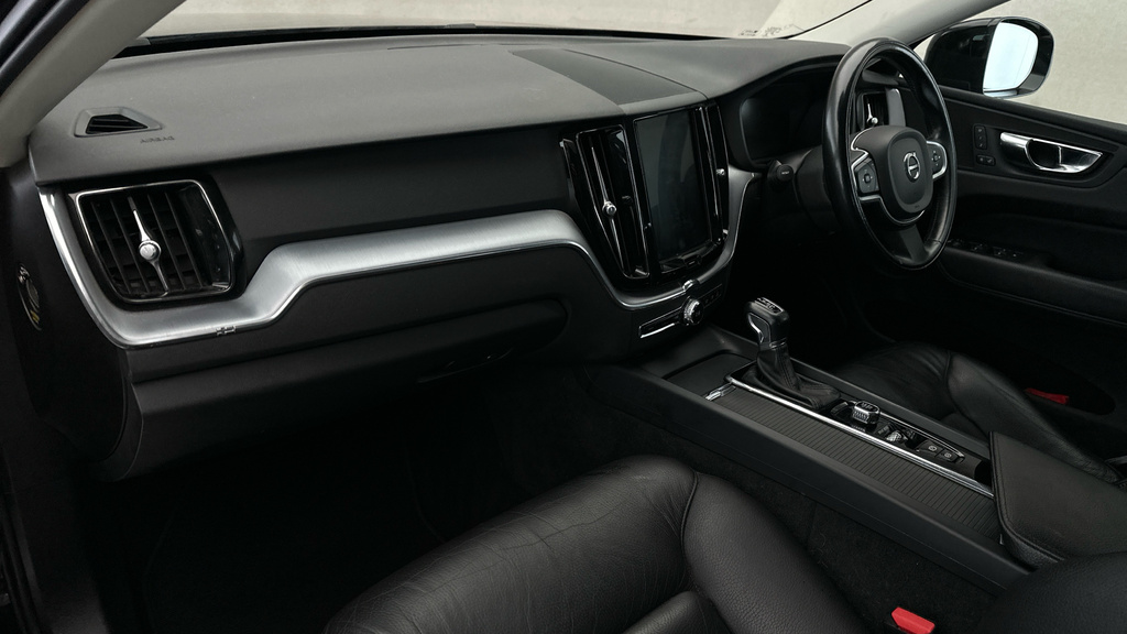 Volvo XC60 Xenium Pack , Pilot Assit , Blis Black #12