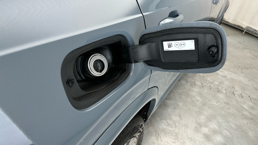 Volvo XC90 Suv Black #27