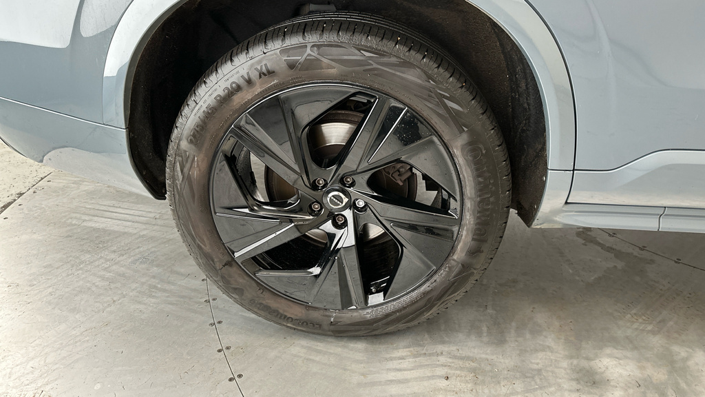 Volvo XC90 Suv Black #25