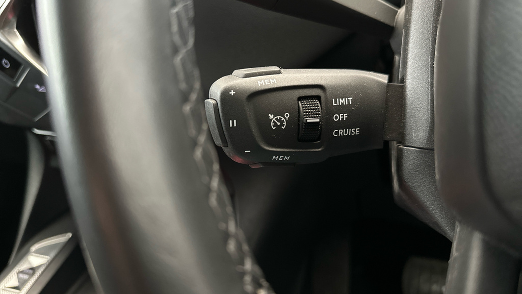 DS DS 3 Crossback E-tense Black #18
