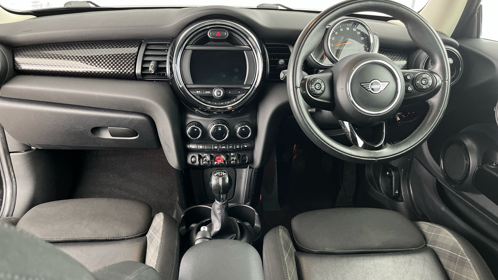 Mini Hatch 1.5 Cooper Exclusive Steptronic Brown #15