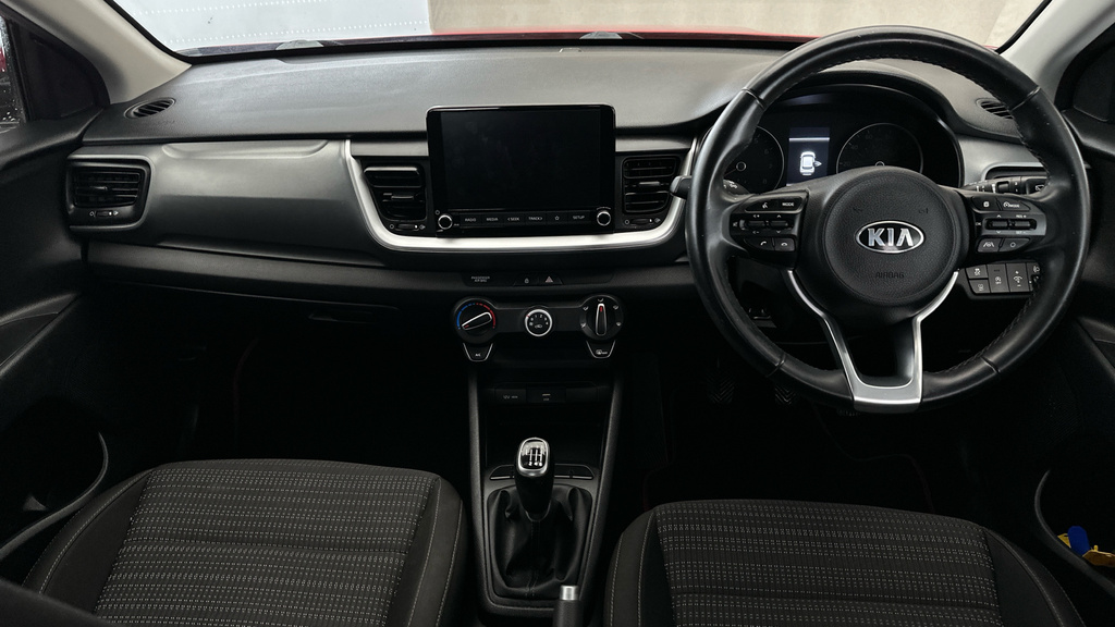 Kia Stonic Maxx White #12