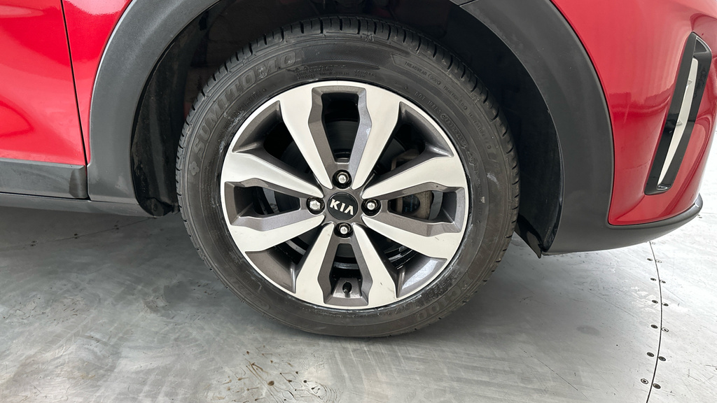 Kia Stonic Maxx White #24