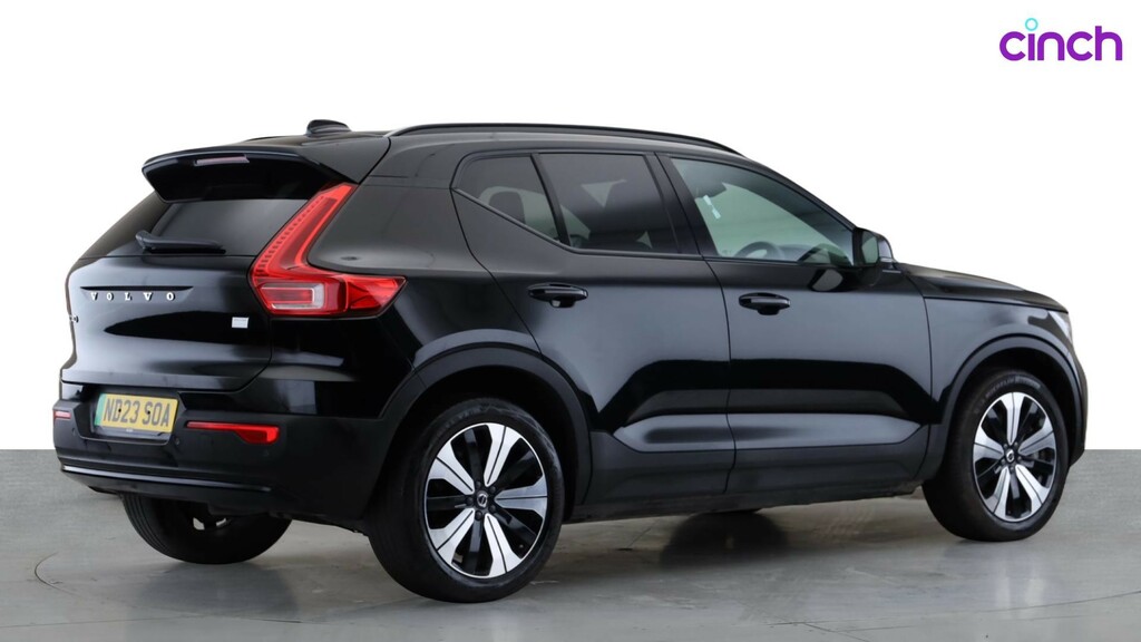 Volvo XC40 Ultimate Red #3