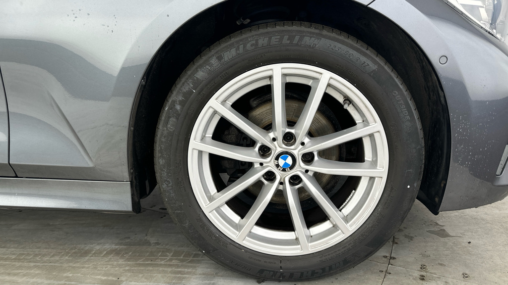 BMW 3 Series 318D Se Black #33
