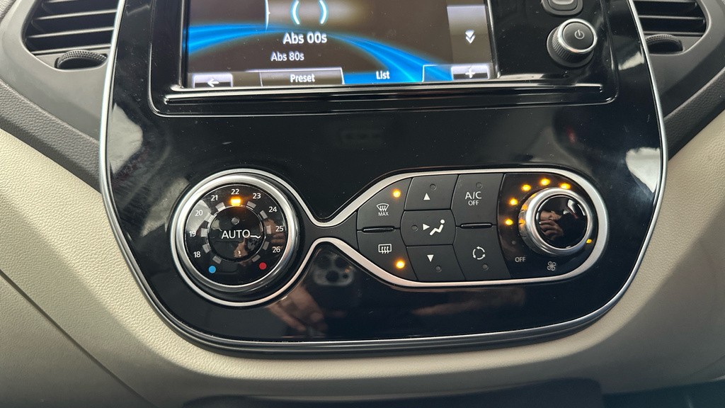 Renault Captur  Blue #17