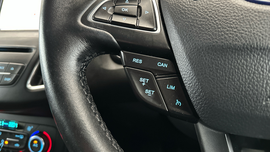 Ford Focus Black #16