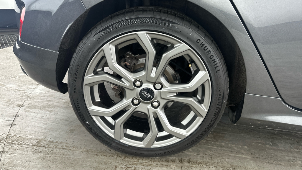Ford Fiesta Active 1 White #26