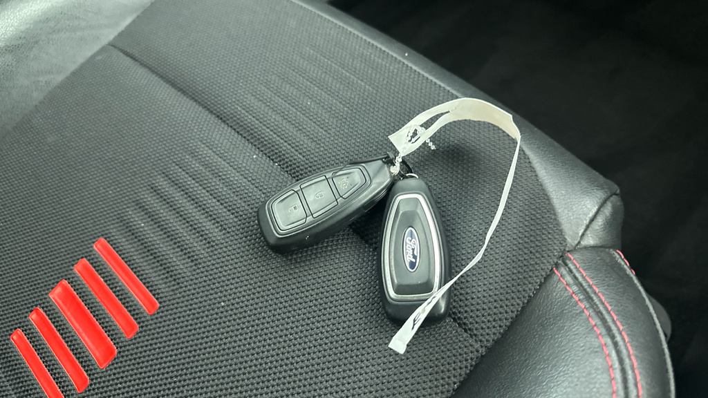 Ford Fiesta Active 1 White #29
