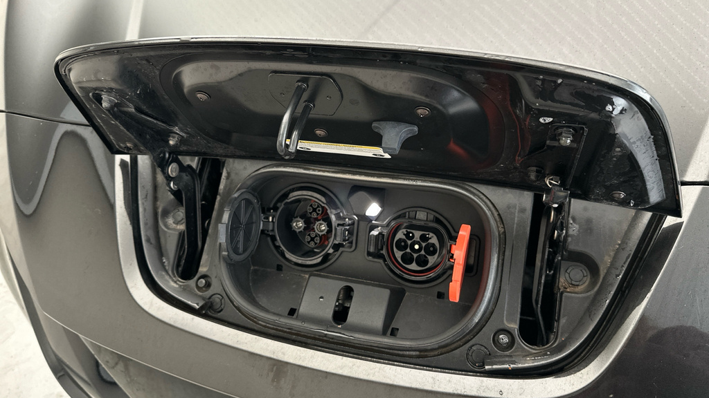 Nissan Leaf Hatchback Grey #26