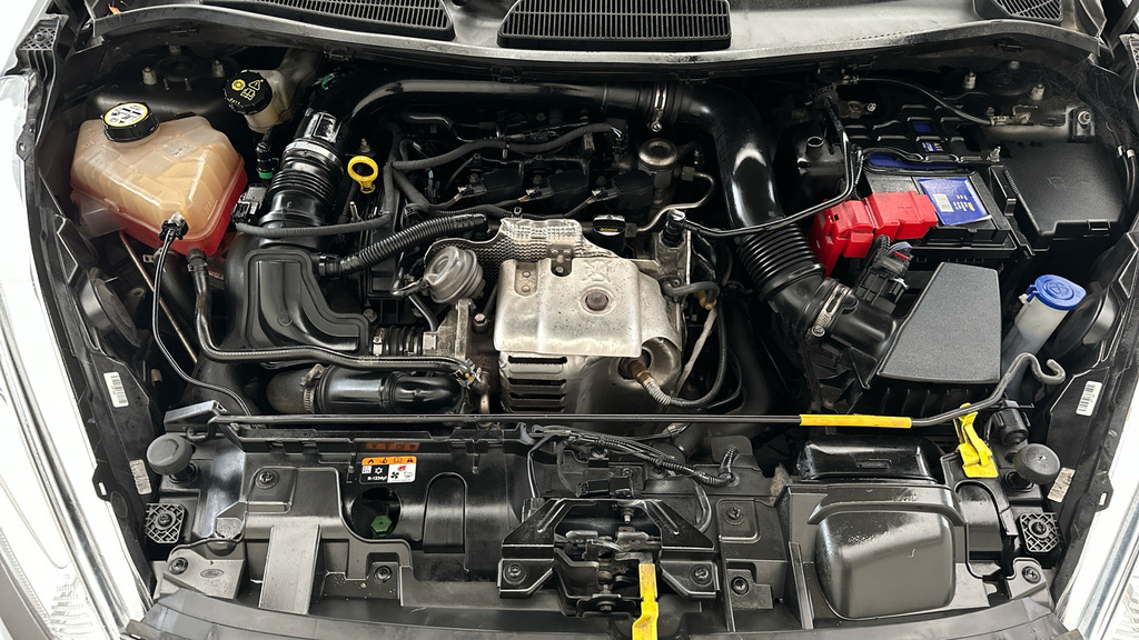 Ford Fiesta 1.6 Titanium Navigation Powershift Black #18