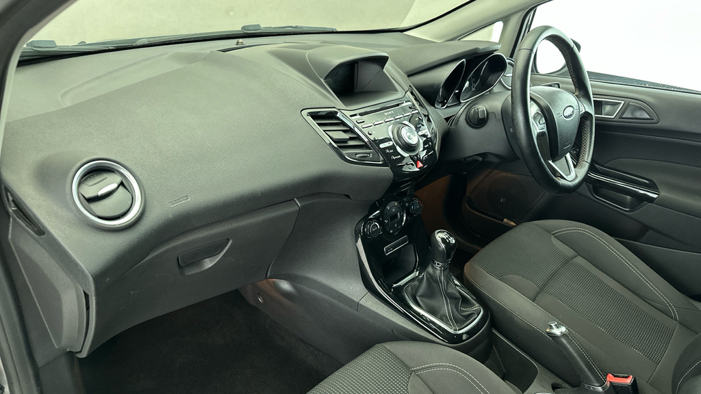 Ford Fiesta 1.6 Titanium Navigation Powershift Black #10
