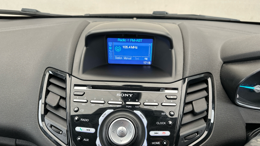 Ford Fiesta 1.6 Titanium Navigation Powershift Black #12