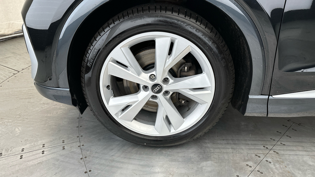 Audi Q4 E Tron Suv Black #23
