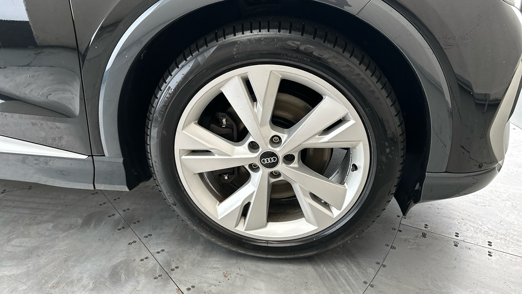 Audi Q4 E Tron Suv Black #26