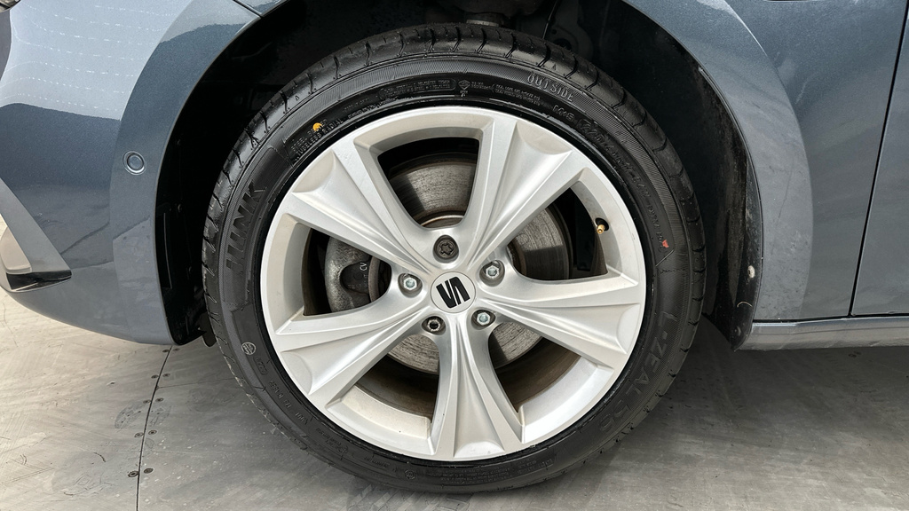 Seat Leon Se Dynamic Grey #24