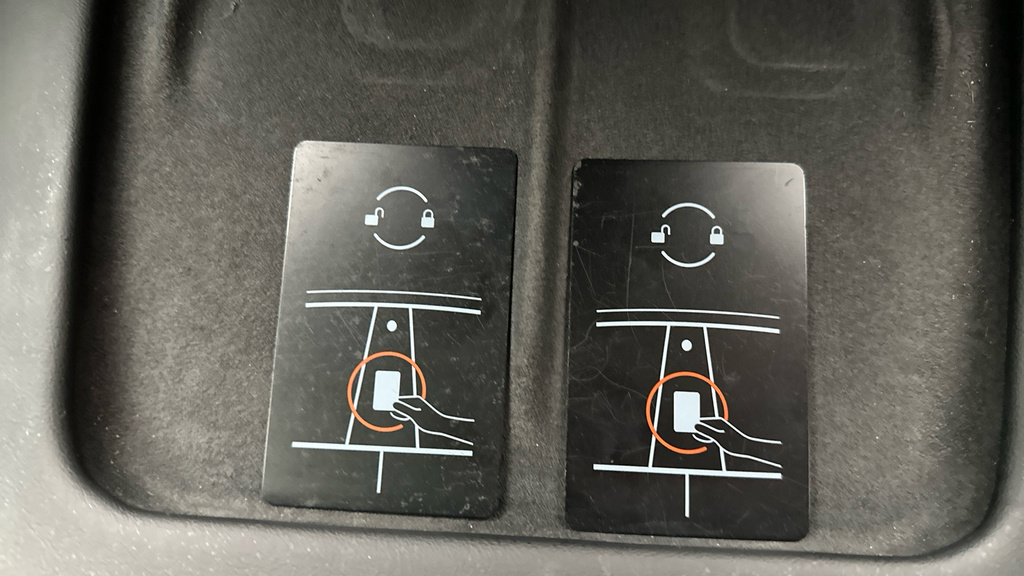Tesla Model Y Long Range Rwd Grey #27
