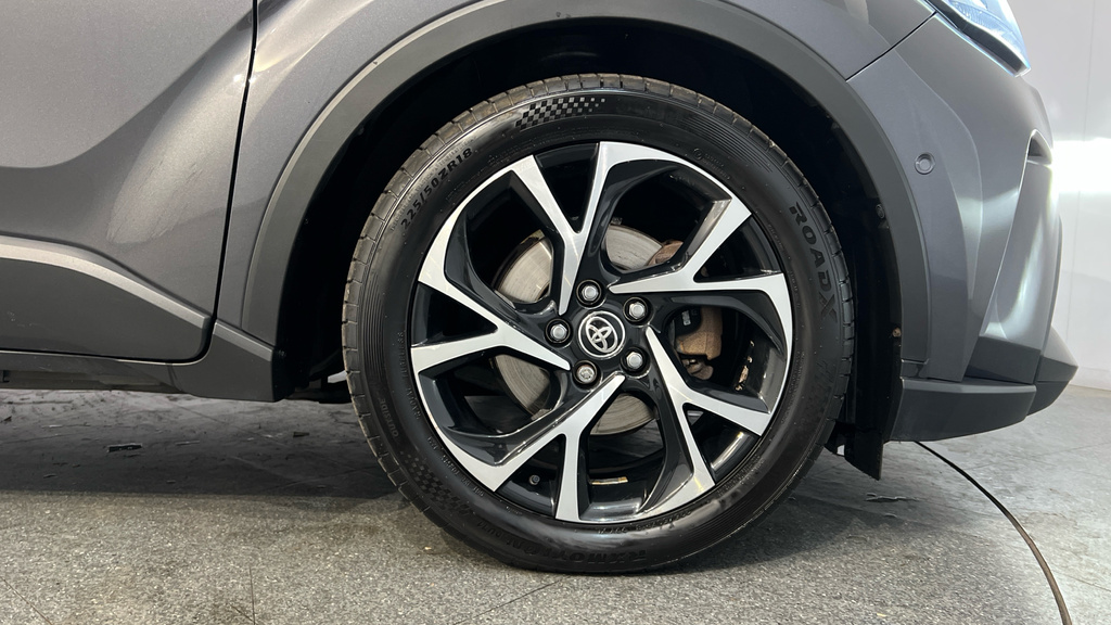 Toyota C-Hr Dynamic Silver #17