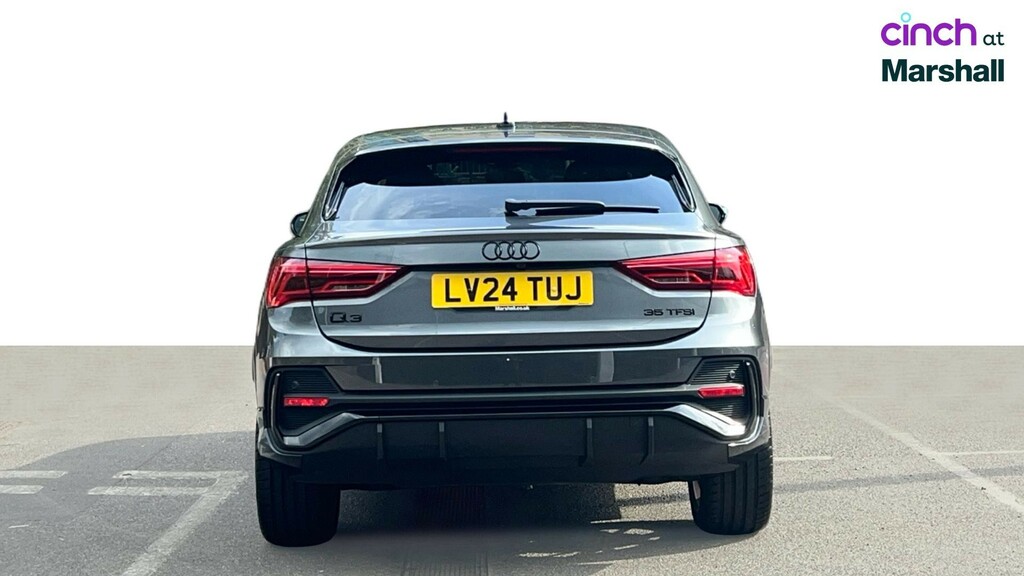 Audi Q3 S Line Black #4