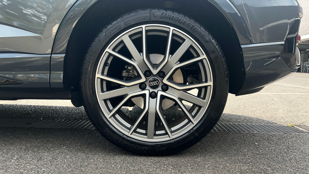 Audi Q3 S Line Black #20