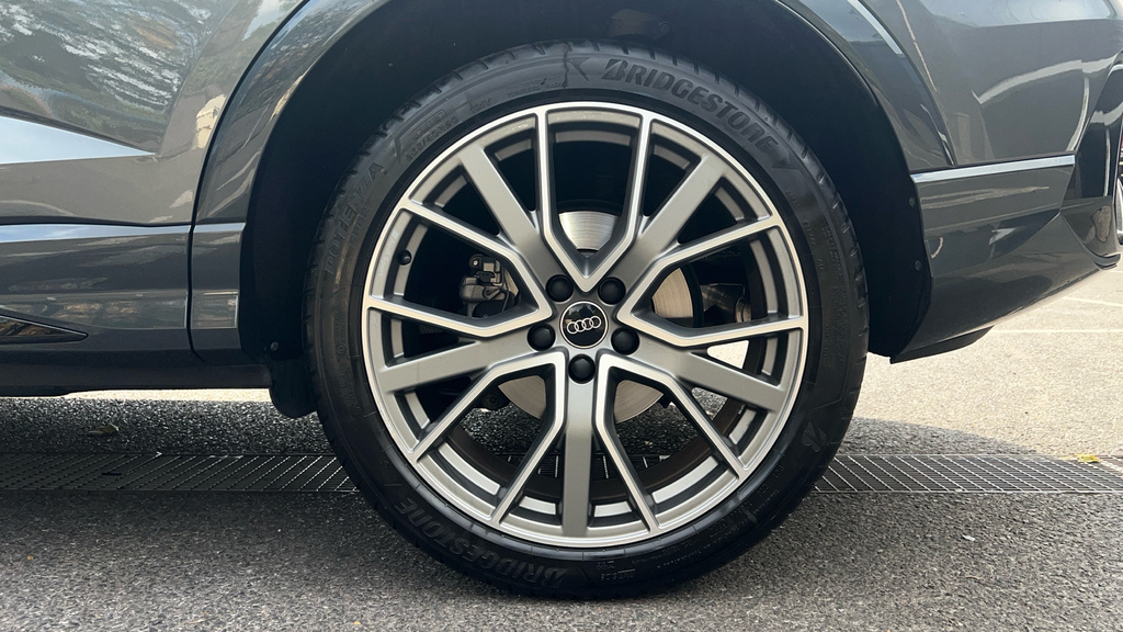 Audi Q3 S Line Black #19